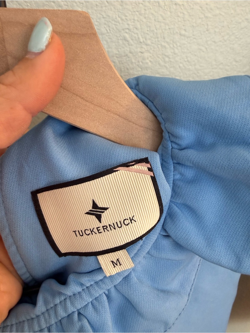 Tuckernuck Mason top light blue sleeveless blouse ruffled collar size m nwot - Picture 7 of 9